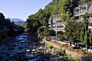 gatlinburg_riverfront_hotel Gatlinburg River Front Hotel